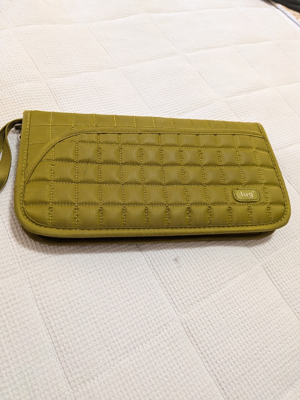 lug Quilted Olive Wristlet Wallet